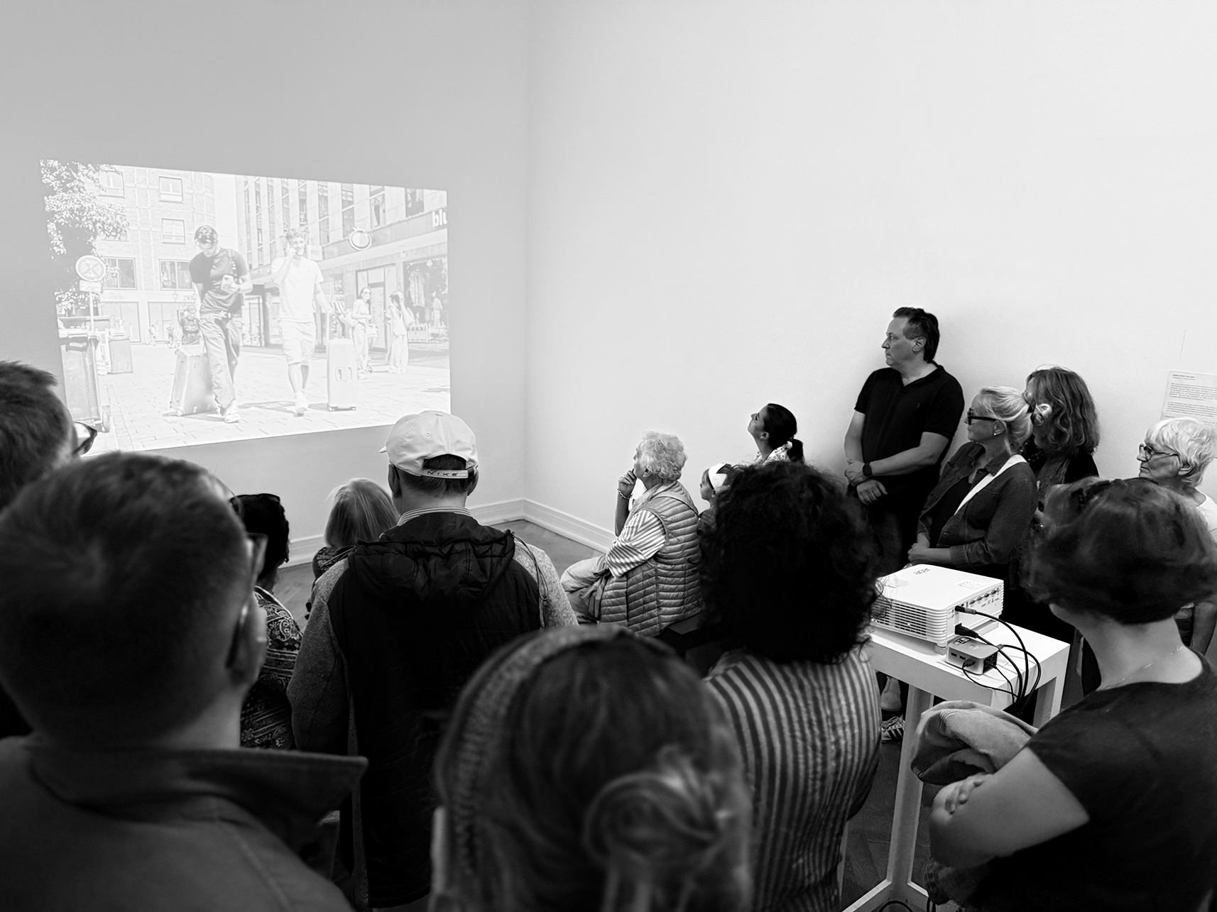 Heimat_Stadt_Vernissage_Stadtmuseum_Duesseldorf_260906_Florian_Heinzen-Ziob_29 Kopie